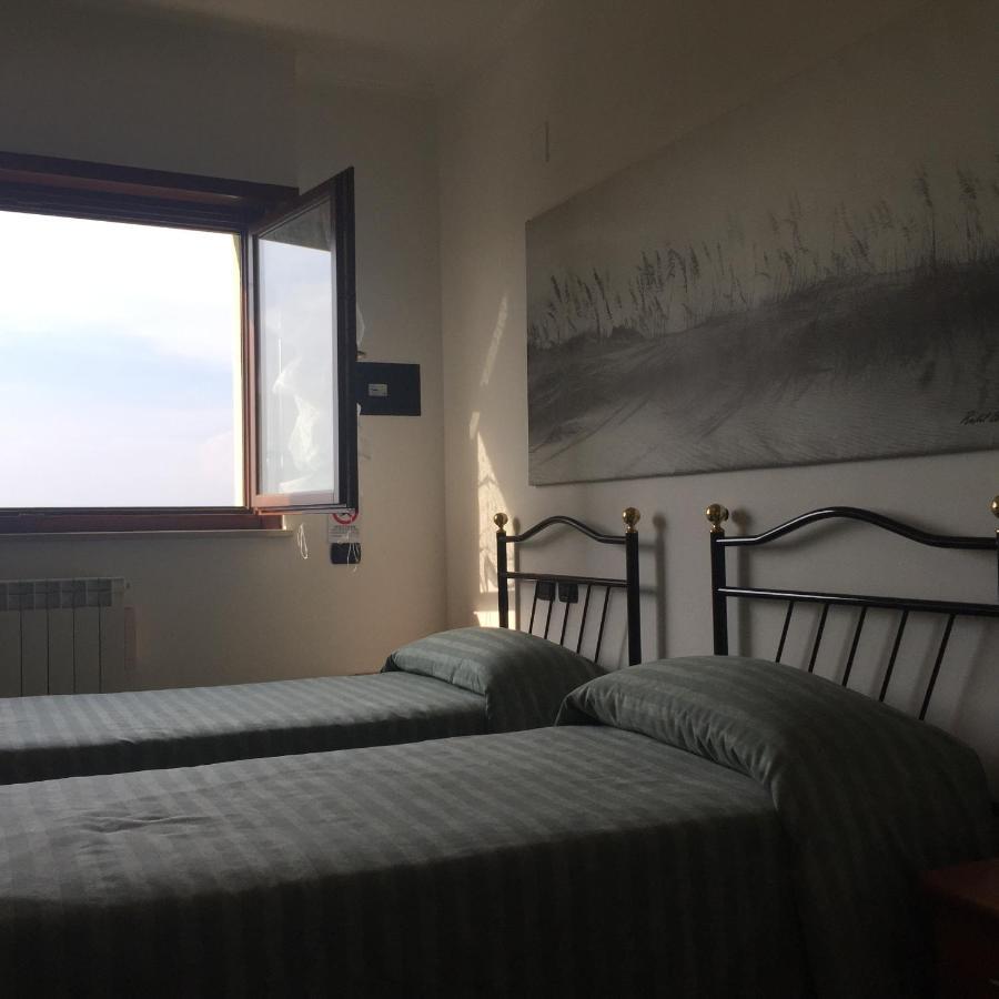 Bb Nuova Fiera Di Roma Bed & Breakfast Fiumicino Eksteriør bilde