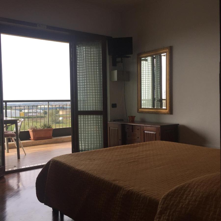 Bb Nuova Fiera Di Roma Bed & Breakfast Fiumicino Eksteriør bilde